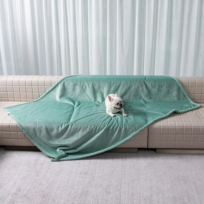 Waterproof Green Dog Blanket Reversible Pet Bed Cover Puppy Throw Blankets Leakproof Sofa Couch Cover Cat Pet Jacquard Blanket for Warm Fluffy Washable Mat-Green,L-65x57in