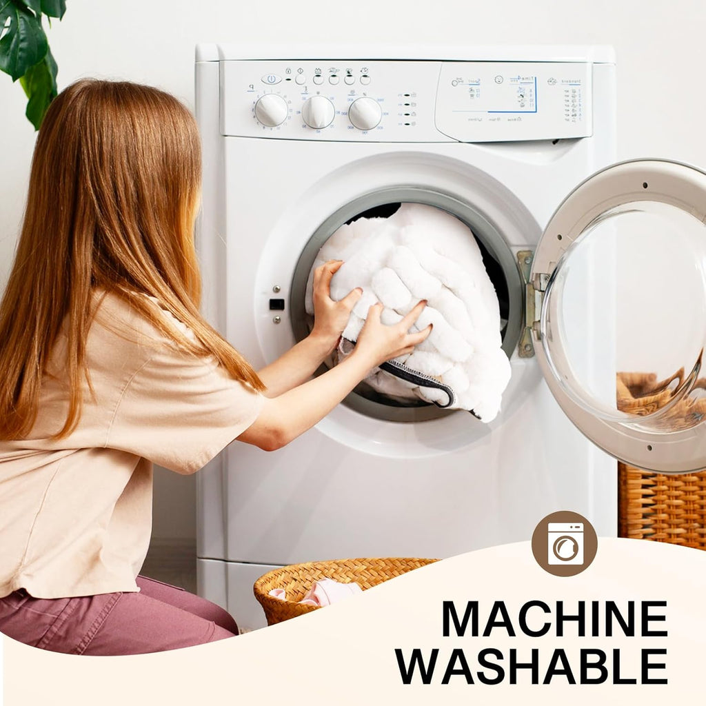 MEWOOFUN Washable Small Dog Bed, Cat Beds for Indoor Cats with Anti-Slip Bottom, Round Pet Bed for Puppy and Kitten (Pink, 24"x24"x9")