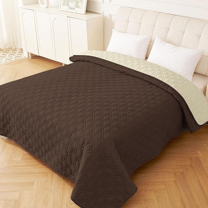 hyha Waterproof Dog Bed Blanket, Soft Pet Blankets, Waterproof Couch Cover for Dogs, Reversible Sofa Covers Washable for Furniture (68x82 Inch, Chocolate/Beige)